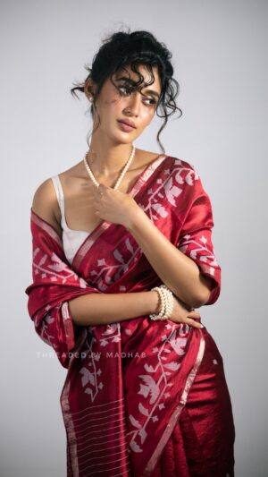 Laajvanti Banglore silk Jamdani saree
